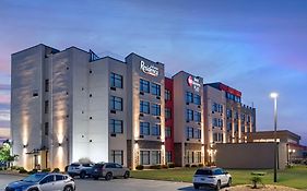 Best Western Plus Executive Residency Rigby'S Water World Hotel